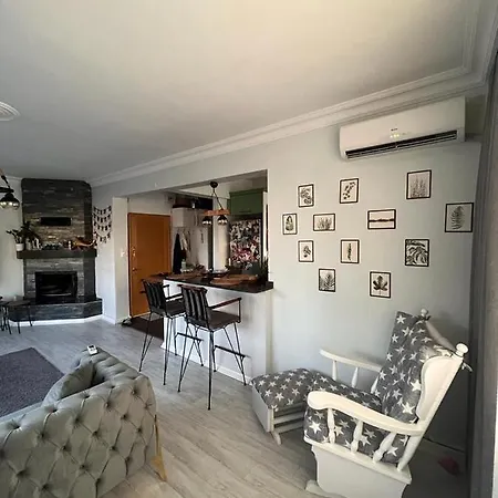 Apartamento Muhtesem Lokasyonda,lux Tasarim Daire Istambul