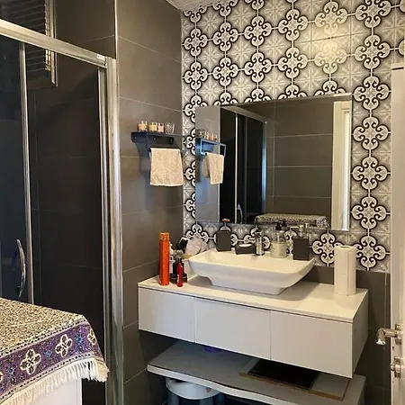 Muhtesem Lokasyonda,lux Tasarim Daire * Istambul